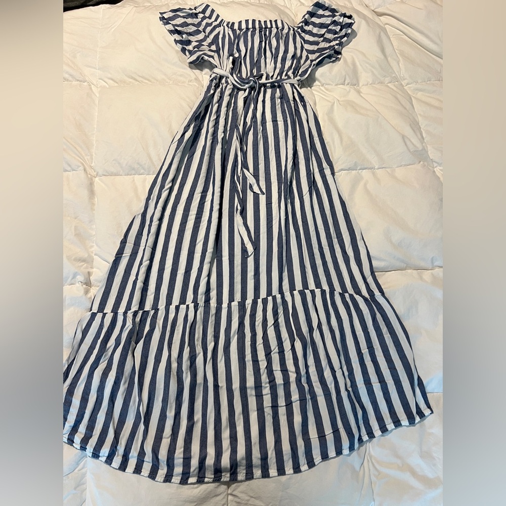 Striped Maternity Maxi Dress with Tie Waist